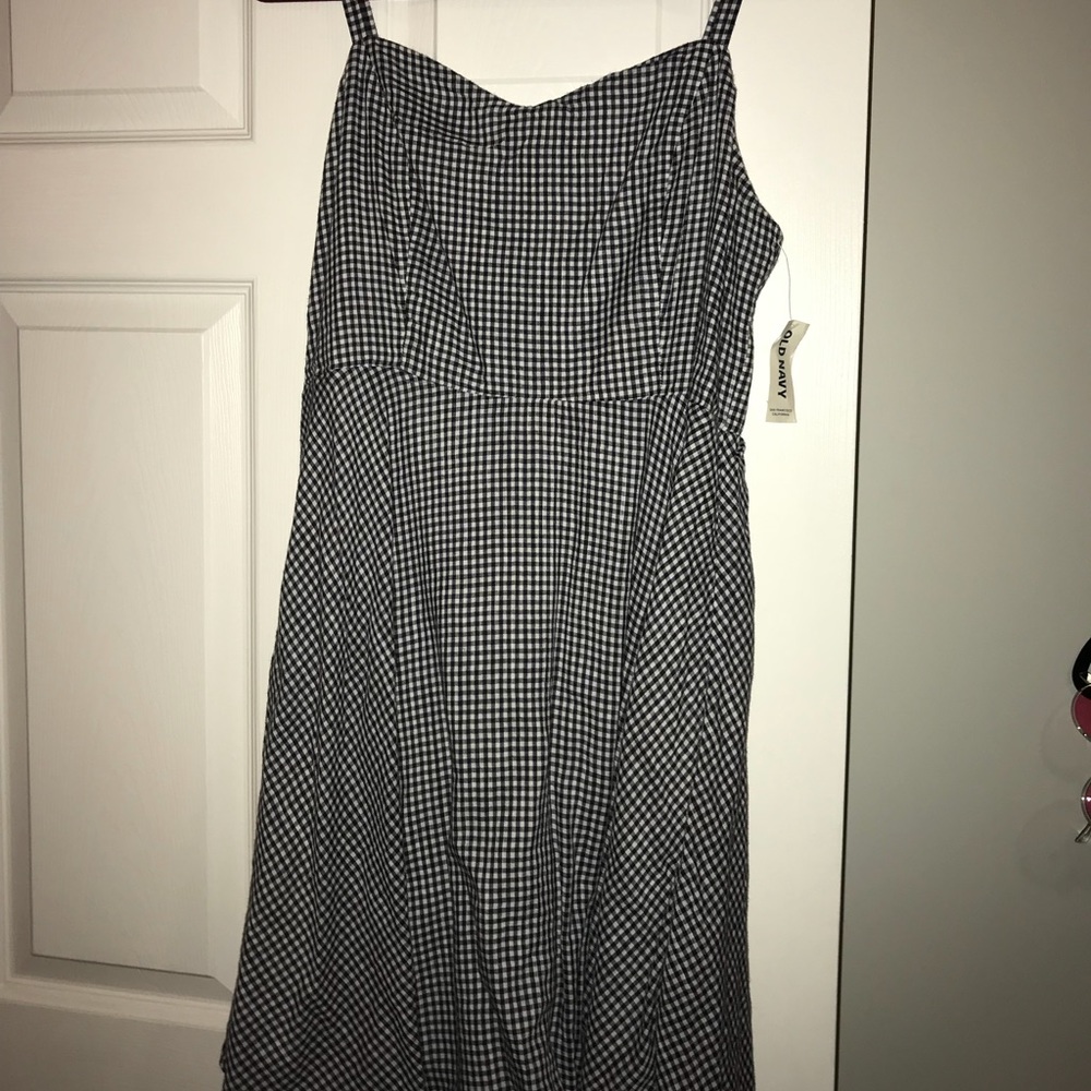 Gingham pattern sleeveless dress